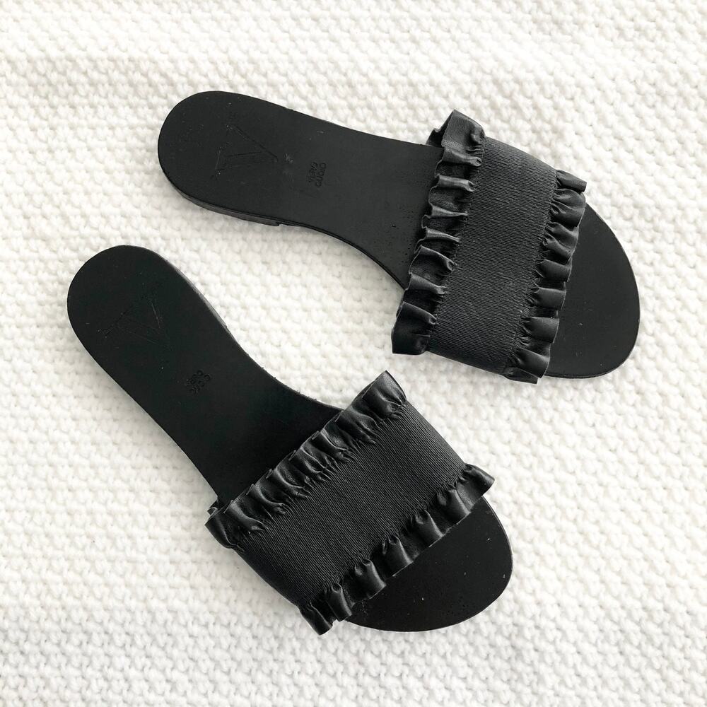 Rigenerato Victor Black Leather Ruffle Trim Simple Slide Slip On Sandals 37